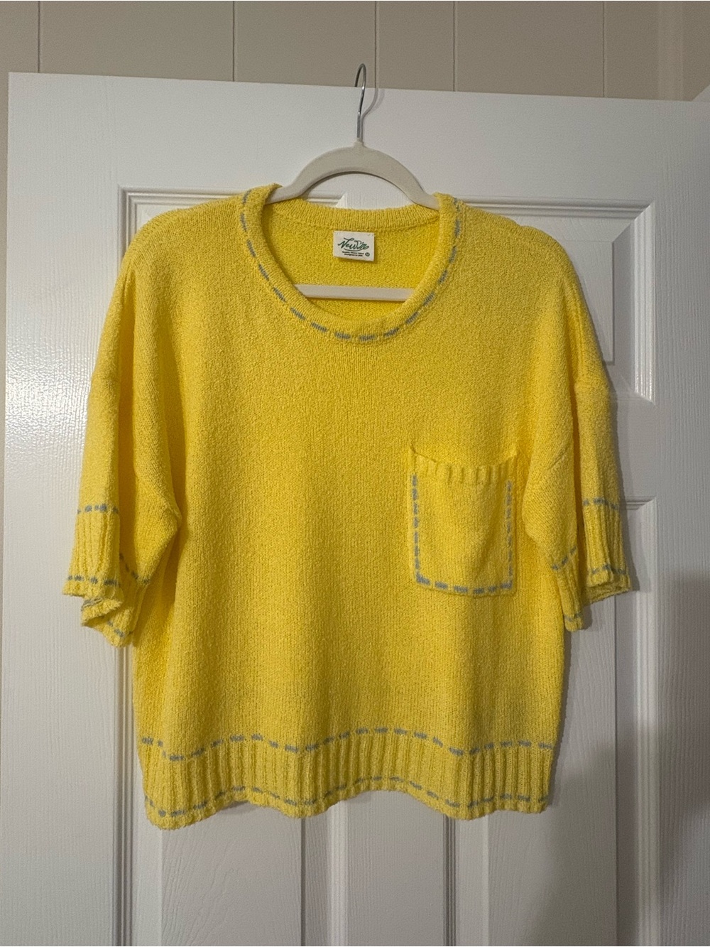 Vintage-Inspired Yellow Short-Sleeve Pocket Sweater